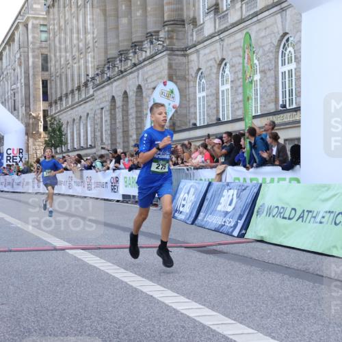 07.09.2025 - BARMER Alsterlauf Strokosch-Dieckow http://msf.ph/oto/8716849 07.09.2025 10:50:10 Ziel 180, 275, 298 meine-sportfotos.de
