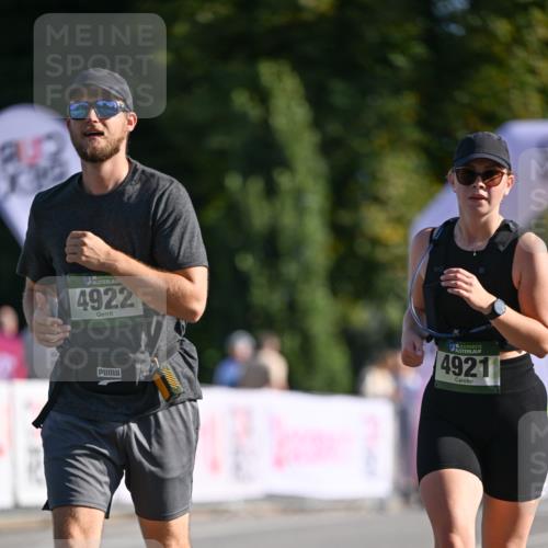 07.09.2025 - BARMER Alsterlauf Dr. Thomas Lammeyer http://msf.ph/oto/8716888 07.09.2025 09:56:30 Laufen 36, 4922, 4921 meine-sportfotos.de
