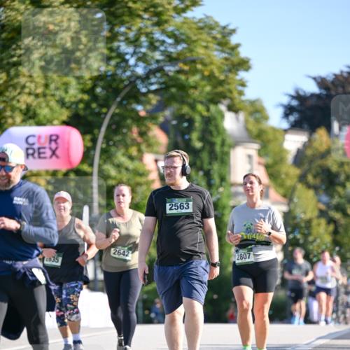 07.09.2025 - BARMER Alsterlauf Dr. Thomas Lammeyer http://msf.ph/oto/8716907 07.09.2025 09:56:41 Laufen 035, 2642, 2563, 2807 meine-sportfotos.de