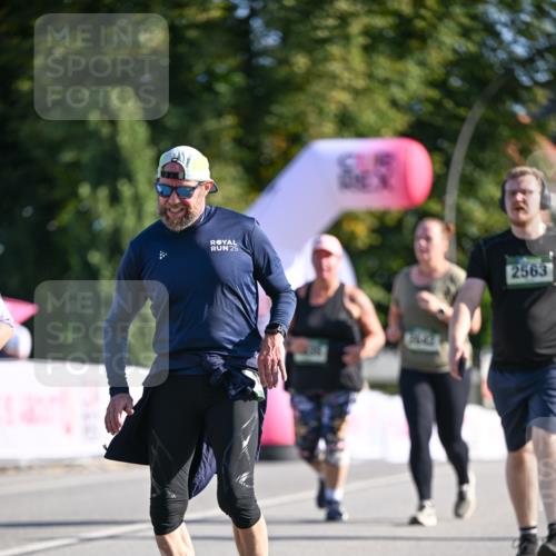 07.09.2025 - BARMER Alsterlauf Dr. Thomas Lammeyer http://msf.ph/oto/8716917 07.09.2025 09:56:42 Laufen 25, 2563, 3117 meine-sportfotos.de