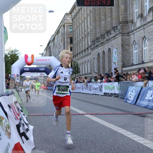 07.09.2025 - BARMER Alsterlauf Strokosch-Dieckow http://msf.ph/oto/8716923 07.09.2025 10:50:24 Ziel 165, 190, 231, 8068, 8448 meine-sportfotos.de