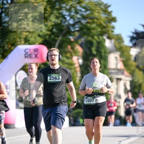 07.09.2025 - BARMER Alsterlauf Dr. Thomas Lammeyer http://msf.ph/oto/8716926 07.09.2025 09:56:44 Laufen 2563, 2807, 10 meine-sportfotos.de