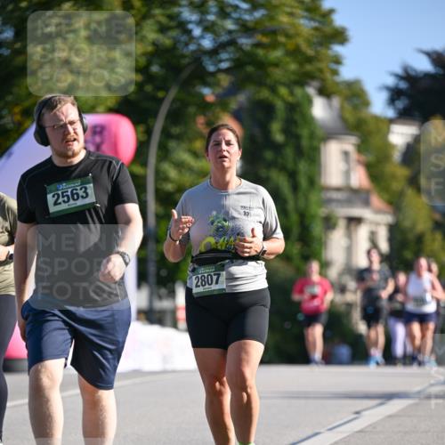 07.09.2025 - BARMER Alsterlauf Dr. Thomas Lammeyer http://msf.ph/oto/8716936 07.09.2025 09:56:45 Laufen 2563, 2807, 19 meine-sportfotos.de