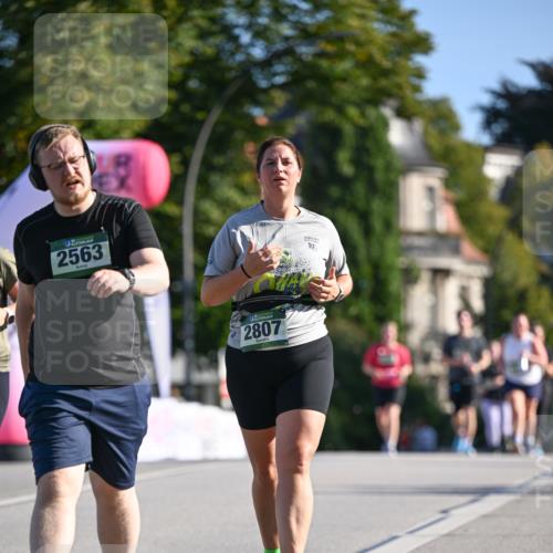 07.09.2025 - BARMER Alsterlauf Dr. Thomas Lammeyer http://msf.ph/oto/8716938 07.09.2025 09:56:45 Laufen 2563, 2807, 19 meine-sportfotos.de