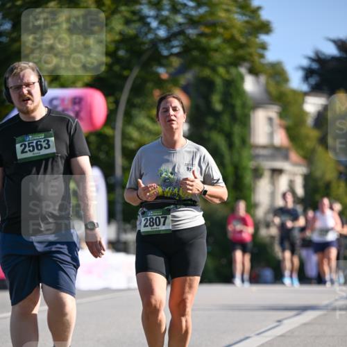07.09.2025 - BARMER Alsterlauf Dr. Thomas Lammeyer http://msf.ph/oto/8716941 07.09.2025 09:56:45 Laufen 2563, 2807, 10 meine-sportfotos.de