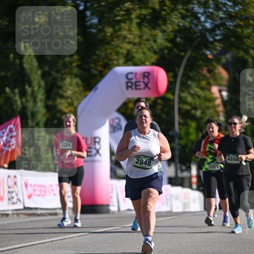 07.09.2025 - BARMER Alsterlauf Dr. Thomas Lammeyer http://msf.ph/oto/8716984 07.09.2025 09:56:56 Laufen 1324, 2848, 2001, 4804 meine-sportfotos.de