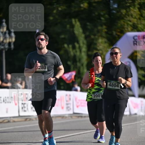 07.09.2025 - BARMER Alsterlauf Dr. Thomas Lammeyer http://msf.ph/oto/8717015 07.09.2025 09:57:00 Laufen 280, 2510, 2001, 4804 meine-sportfotos.de