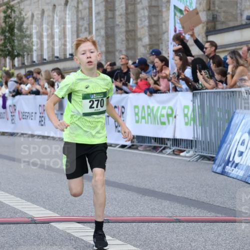 07.09.2025 - BARMER Alsterlauf Strokosch-Dieckow http://msf.ph/oto/8717067 07.09.2025 10:50:49 Ziel 151, 268, 270, 313, 408, 438, 444, 450 meine-sportfotos.de