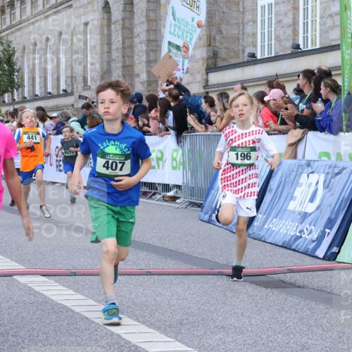 07.09.2025 - BARMER Alsterlauf Strokosch-Dieckow http://msf.ph/oto/8717093 07.09.2025 10:51:00 Ziel 151, 157, 167, 193, 196, 251, 268, 295, 407, 437, 438, 441, 444, 8071, 8073, 8381 meine-sportfotos.de