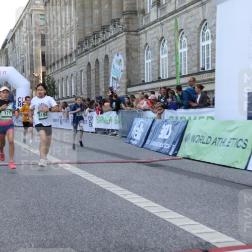 07.09.2025 - BARMER Alsterlauf Strokosch-Dieckow http://msf.ph/oto/8717113 07.09.2025 10:51:08 Ziel 157, 162, 163, 171, 193, 216, 251, 295, 320, 437, 8071, 8073, 8194, 8233, 8381 meine-sportfotos.de