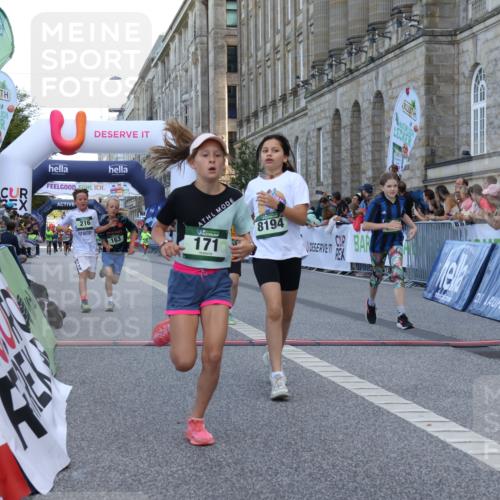 07.09.2025 - BARMER Alsterlauf Strokosch-Dieckow http://msf.ph/oto/8717115 07.09.2025 10:51:09 Ziel 162, 163, 171, 193, 216, 251, 295, 320, 336, 449, 8071, 8073, 8194, 8233, 8381 meine-sportfotos.de