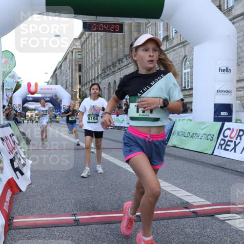 07.09.2025 - BARMER Alsterlauf Strokosch-Dieckow http://msf.ph/oto/8717117 07.09.2025 10:51:10 Ziel 162, 163, 171, 193, 216, 251, 295, 318, 320, 336, 431, 449, 8194, 8233 meine-sportfotos.de