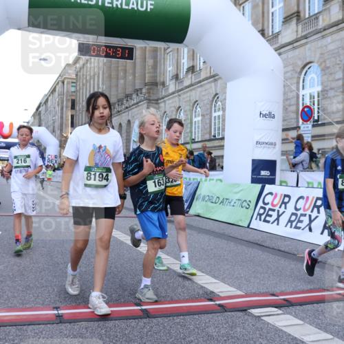 07.09.2025 - BARMER Alsterlauf Strokosch-Dieckow http://msf.ph/oto/8717121 07.09.2025 10:51:12 Ziel 162, 163, 171, 193, 216, 251, 295, 318, 320, 335, 336, 431, 449, 8194, 8233 meine-sportfotos.de