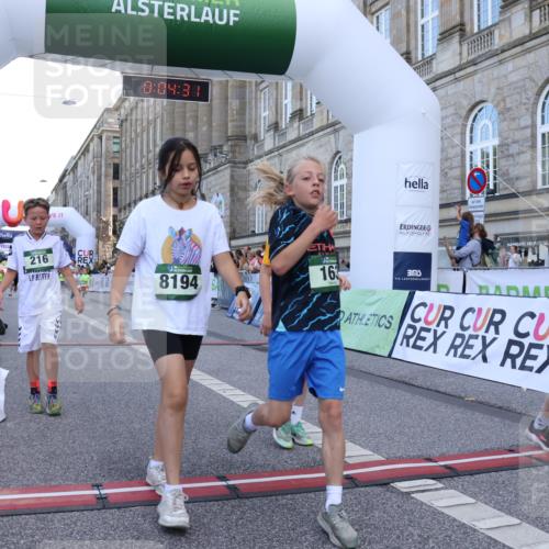 07.09.2025 - BARMER Alsterlauf Strokosch-Dieckow http://msf.ph/oto/8717122 07.09.2025 10:51:12 Ziel 162, 163, 171, 193, 216, 251, 295, 318, 320, 335, 336, 431, 449, 8194, 8233 meine-sportfotos.de