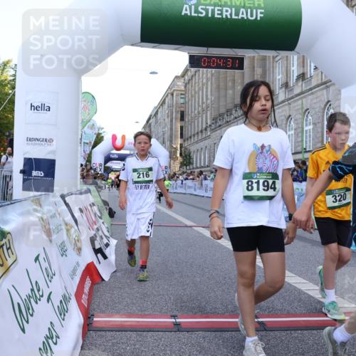 07.09.2025 - BARMER Alsterlauf Strokosch-Dieckow http://msf.ph/oto/8717123 07.09.2025 10:51:12 Ziel 162, 163, 171, 193, 216, 251, 295, 318, 320, 335, 336, 431, 449, 8194, 8233 meine-sportfotos.de