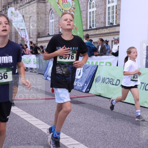 07.09.2025 - BARMER Alsterlauf Strokosch-Dieckow http://msf.ph/oto/8717170 07.09.2025 10:51:39 Ziel 152, 156, 170, 203, 205, 256, 266, 273, 322, 332, 400, 401, 421, 425, 426, 442, 452, 8135, 8329, 8376, 8380, 8459 meine-sportfotos.de