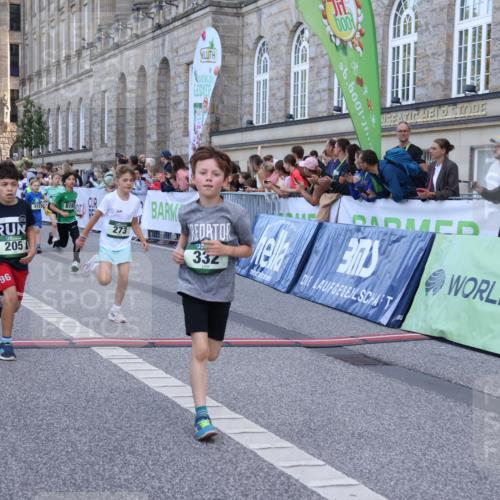 07.09.2025 - BARMER Alsterlauf Strokosch-Dieckow http://msf.ph/oto/8717179 07.09.2025 10:51:44 Ziel 156, 160, 174, 203, 205, 239, 256, 273, 316, 332, 334, 339, 383, 390, 392, 400, 401, 405, 412, 425, 426, 440, 445, 446, 8193, 8329, 8376, 8380, 8459 meine-sportfotos.de