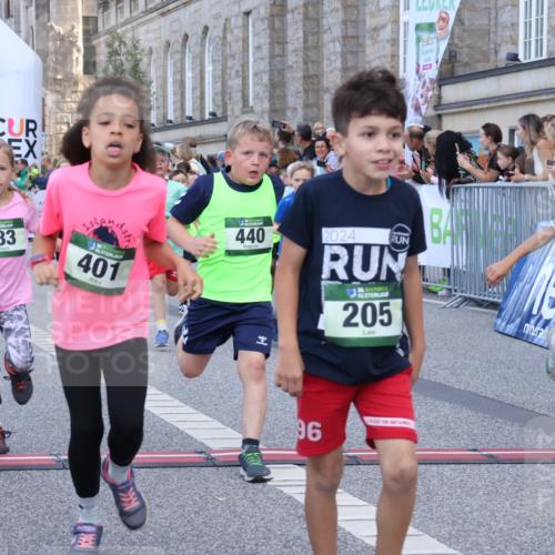 07.09.2025 - BARMER Alsterlauf Strokosch-Dieckow http://msf.ph/oto/8717183 07.09.2025 10:51:46 Ziel 156, 160, 174, 205, 222, 239, 240, 273, 316, 323, 332, 334, 339, 383, 390, 392, 401, 405, 409, 412, 423, 425, 426, 440, 445, 446, 8193, 8329, 8459 meine-sportfotos.de