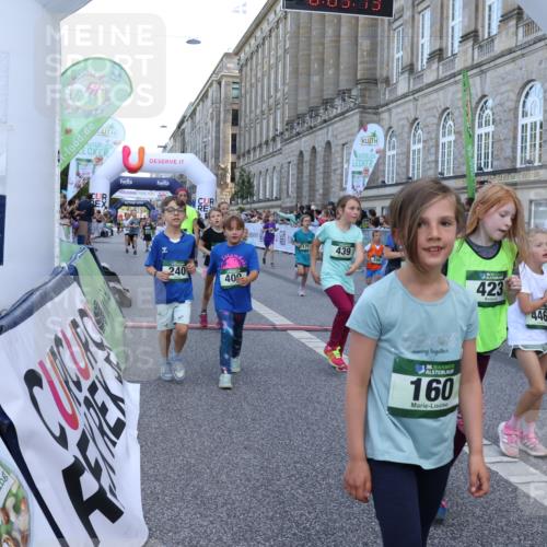 07.09.2025 - BARMER Alsterlauf Strokosch-Dieckow http://msf.ph/oto/8717200 07.09.2025 10:51:54 Ziel 153, 158, 160, 174, 178, 186, 192, 204, 222, 227, 239, 240, 288, 296, 306, 307, 311, 316, 317, 323, 334, 339, 342, 369, 389, 390, 392, 405, 406, 409, 412, 423, 439, 445, 446, 448, 8460 meine-sportfotos.de