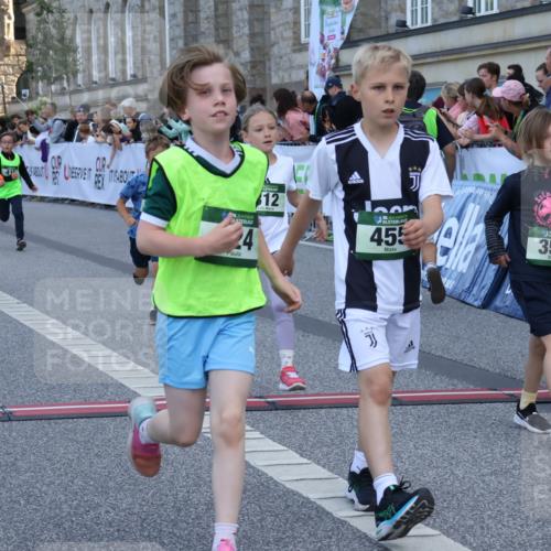 07.09.2025 - BARMER Alsterlauf Strokosch-Dieckow http://msf.ph/oto/8717219 07.09.2025 10:52:04 Ziel 153, 164, 186, 191, 207, 209, 220, 227, 232, 265, 297, 312, 315, 350, 389, 403, 415, 424, 455, 8085 meine-sportfotos.de