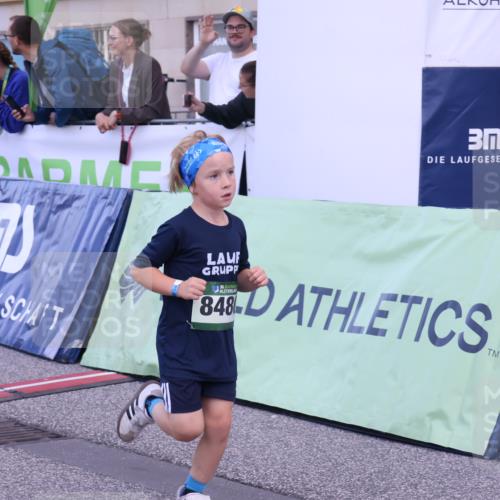 07.09.2025 - BARMER Alsterlauf Strokosch-Dieckow http://msf.ph/oto/8717253 07.09.2025 10:52:21 Ziel 154, 206, 212, 237, 238, 274, 284, 285, 299, 330, 360, 393, 398, 404, 8298, 8480 meine-sportfotos.de
