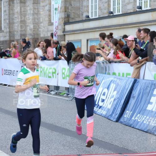 07.09.2025 - BARMER Alsterlauf Strokosch-Dieckow http://msf.ph/oto/8717256 07.09.2025 10:52:23 Ziel 154, 175, 206, 212, 221, 237, 284, 299, 330, 360, 398, 8298, 8480, 8487 meine-sportfotos.de