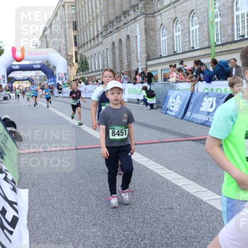 07.09.2025 - BARMER Alsterlauf Strokosch-Dieckow http://msf.ph/oto/8717280 07.09.2025 10:52:33 Ziel 154, 155, 168, 175, 212, 221, 329, 382, 385, 386, 414, 429, 8280, 8298, 8392, 8451, 8487 meine-sportfotos.de