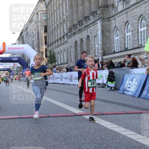 07.09.2025 - BARMER Alsterlauf Strokosch-Dieckow http://msf.ph/oto/8717368 07.09.2025 10:53:16 Ziel 159, 185, 243, 248, 254, 278, 281, 292, 293, 304, 305, 321, 331, 338, 416, 8087 meine-sportfotos.de