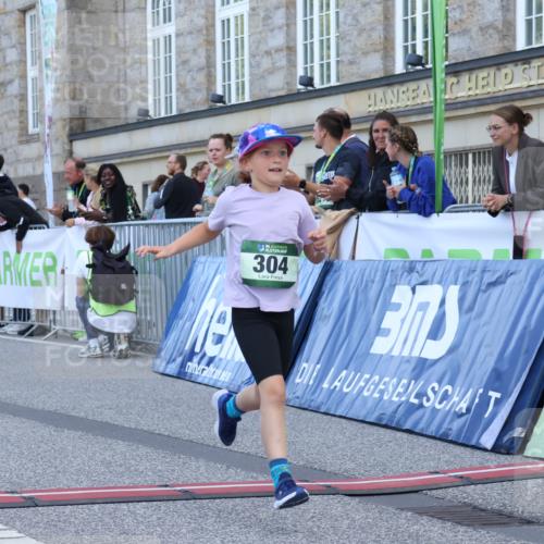07.09.2025 - BARMER Alsterlauf Strokosch-Dieckow http://msf.ph/oto/8717379 07.09.2025 10:53:21 Ziel 159, 185, 243, 281, 304, 321, 447, 8087, 8103 meine-sportfotos.de