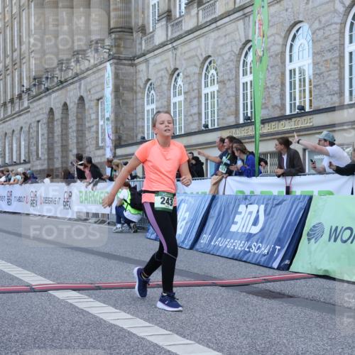 07.09.2025 - BARMER Alsterlauf Strokosch-Dieckow http://msf.ph/oto/8717384 07.09.2025 10:53:23 Ziel 185, 243, 304, 321, 447, 8103 meine-sportfotos.de