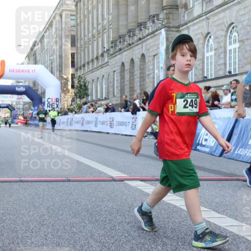 07.09.2025 - BARMER Alsterlauf Strokosch-Dieckow http://msf.ph/oto/8717435 07.09.2025 10:53:49 Ziel 183, 233, 249, 252, 294, 325, 361 meine-sportfotos.de