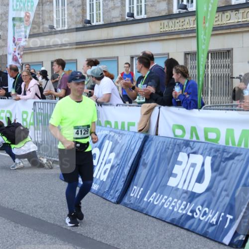 07.09.2025 - BARMER Alsterlauf Strokosch-Dieckow http://msf.ph/oto/8717443 07.09.2025 10:54:06 Ziel 340, 351, 353, 4129 meine-sportfotos.de