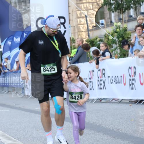 07.09.2025 - BARMER Alsterlauf Strokosch-Dieckow http://msf.ph/oto/8717471 07.09.2025 10:54:44 Ziel 8426 meine-sportfotos.de