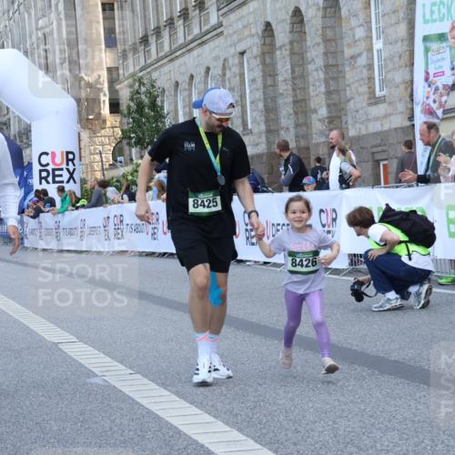 07.09.2025 - BARMER Alsterlauf Strokosch-Dieckow http://msf.ph/oto/8717475 07.09.2025 10:54:47 Ziel 8426 meine-sportfotos.de