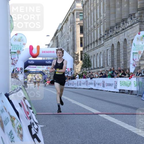 07.09.2025 - BARMER Alsterlauf Strokosch-Dieckow http://msf.ph/oto/8717509 07.09.2025 11:15:59 Ziel  meine-sportfotos.de