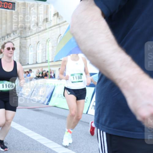 07.09.2025 - BARMER Alsterlauf Strokosch-Dieckow http://msf.ph/oto/8717595 07.09.2025 11:49:57 Ziel  meine-sportfotos.de