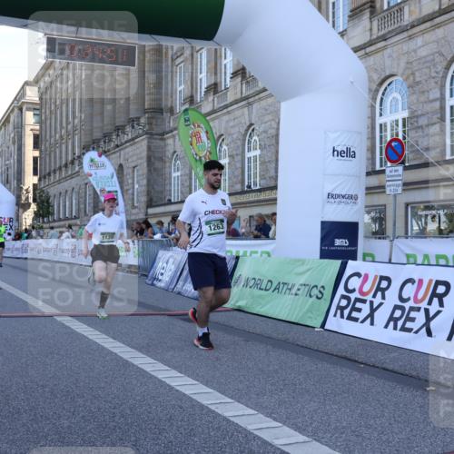 07.09.2025 - BARMER Alsterlauf Strokosch-Dieckow http://msf.ph/oto/8717653 07.09.2025 11:54:48 Ziel  meine-sportfotos.de