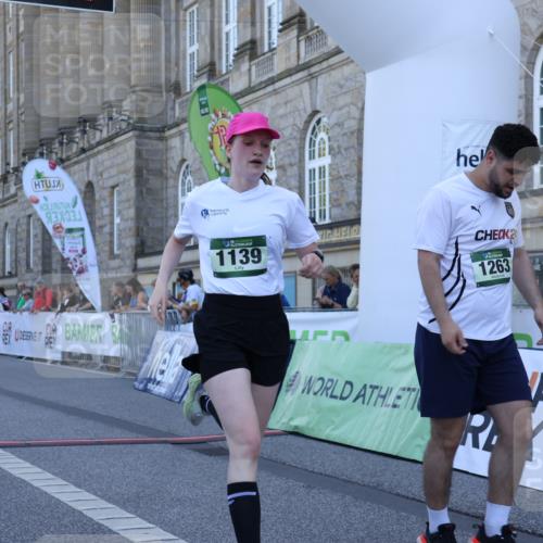 07.09.2025 - BARMER Alsterlauf Strokosch-Dieckow http://msf.ph/oto/8717655 07.09.2025 11:54:49 Ziel  meine-sportfotos.de