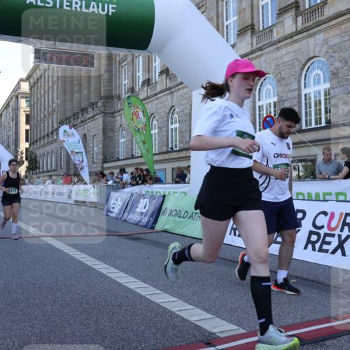 07.09.2025 - BARMER Alsterlauf Strokosch-Dieckow http://msf.ph/oto/8717656 07.09.2025 11:54:49 Ziel  meine-sportfotos.de