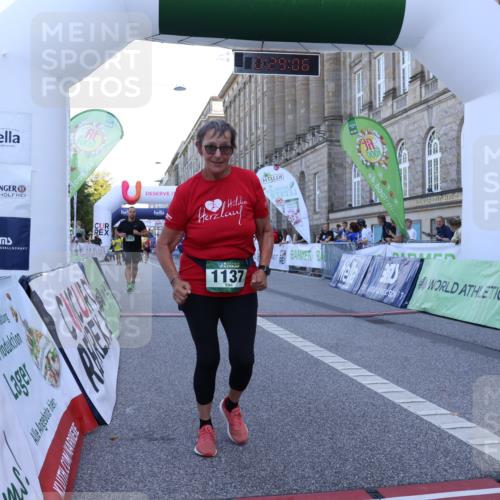 07.09.2025 - BARMER Alsterlauf Strokosch-Dieckow http://msf.ph/oto/8717804 07.09.2025 11:59:02 Ziel  meine-sportfotos.de