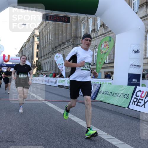 07.09.2025 - BARMER Alsterlauf Strokosch-Dieckow http://msf.ph/oto/8717852 07.09.2025 11:59:39 Ziel  meine-sportfotos.de