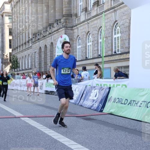 07.09.2025 - BARMER Alsterlauf Strokosch-Dieckow http://msf.ph/oto/8717911 07.09.2025 12:00:35 Ziel  meine-sportfotos.de