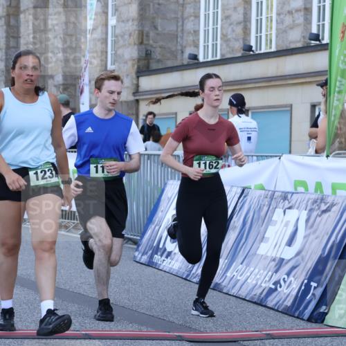 07.09.2025 - BARMER Alsterlauf Strokosch-Dieckow http://msf.ph/oto/8717985 07.09.2025 12:01:32 Ziel  meine-sportfotos.de