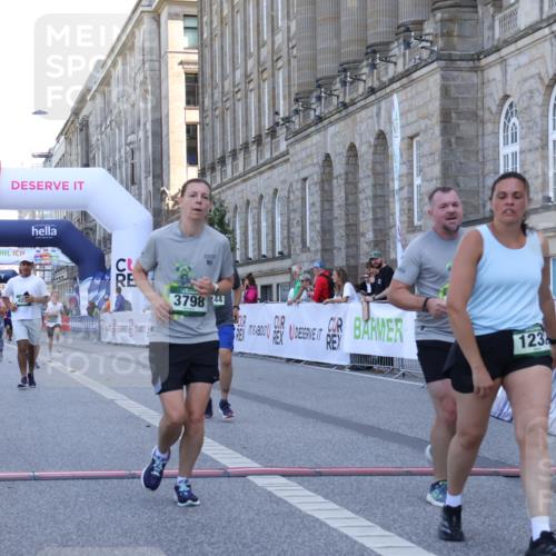 07.09.2025 - BARMER Alsterlauf Strokosch-Dieckow http://msf.ph/oto/8717986 07.09.2025 12:01:34 Ziel  meine-sportfotos.de