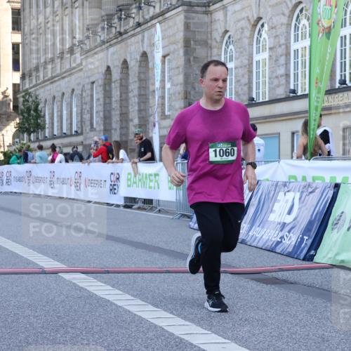 07.09.2025 - BARMER Alsterlauf Strokosch-Dieckow http://msf.ph/oto/8718031 07.09.2025 12:02:00 Ziel  meine-sportfotos.de