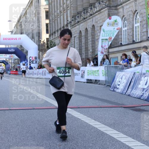 07.09.2025 - BARMER Alsterlauf Strokosch-Dieckow http://msf.ph/oto/8718149 07.09.2025 12:03:20 Ziel  meine-sportfotos.de