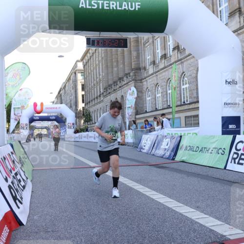 07.09.2025 - BARMER Alsterlauf Strokosch-Dieckow http://msf.ph/oto/8718295 07.09.2025 12:05:24 Ziel  meine-sportfotos.de