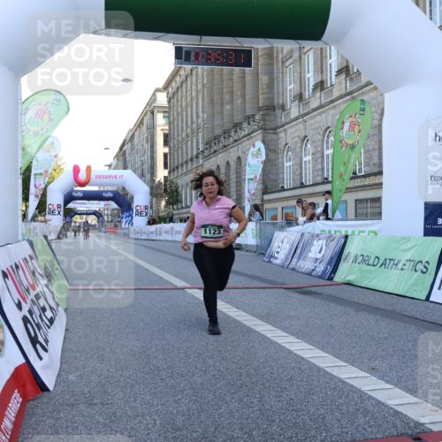 07.09.2025 - BARMER Alsterlauf Strokosch-Dieckow http://msf.ph/oto/8718301 07.09.2025 12:05:27 Ziel  meine-sportfotos.de