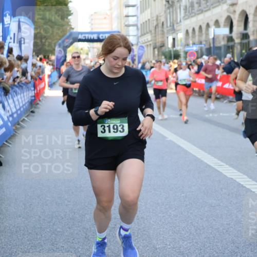 07.09.2025 - BARMER Alsterlauf Strokosch-Dieckow http://msf.ph/oto/8718508 07.09.2025 10:05:09 Ziel 2018, 2102, 2163, 2481, 3114, 3532, 3801, 3930, 4092, 4174, 4371, 4400, 4775, 4783, 4862, 5207, 5229, 5346, 5473, 5588, 5627, 5670, 5937, 6148, 6213, 6241, 6245, 8056, 8286, 8346, 8384, 8453, 8467 meine-sportfotos.de