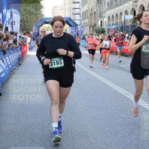 07.09.2025 - BARMER Alsterlauf Strokosch-Dieckow http://msf.ph/oto/8718522 07.09.2025 10:05:09 Ziel 2018, 2102, 2163, 2481, 3114, 3532, 3801, 3930, 4092, 4174, 4371, 4400, 4775, 4783, 4862, 5207, 5229, 5346, 5473, 5588, 5627, 5670, 5937, 6148, 6213, 6241, 6245, 8056, 8286, 8346, 8384, 8453, 8467 meine-sportfotos.de
